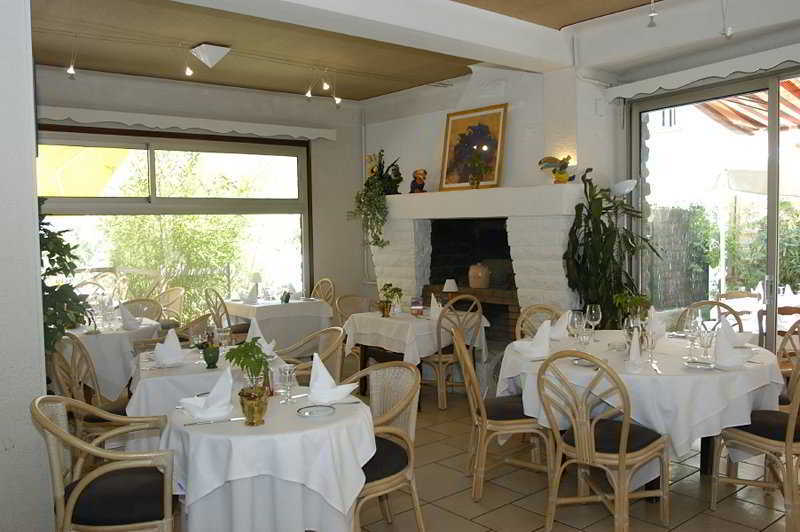 Hotel The Originals Perpignan Sud Le Grillon D'Or Le Boulou Buitenkant foto