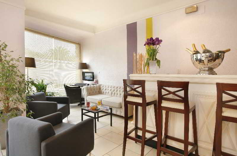 Hotel The Originals Perpignan Sud Le Grillon D'Or Le Boulou Buitenkant foto