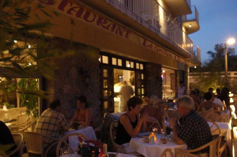 Hotel The Originals Perpignan Sud Le Grillon D'Or Le Boulou Buitenkant foto