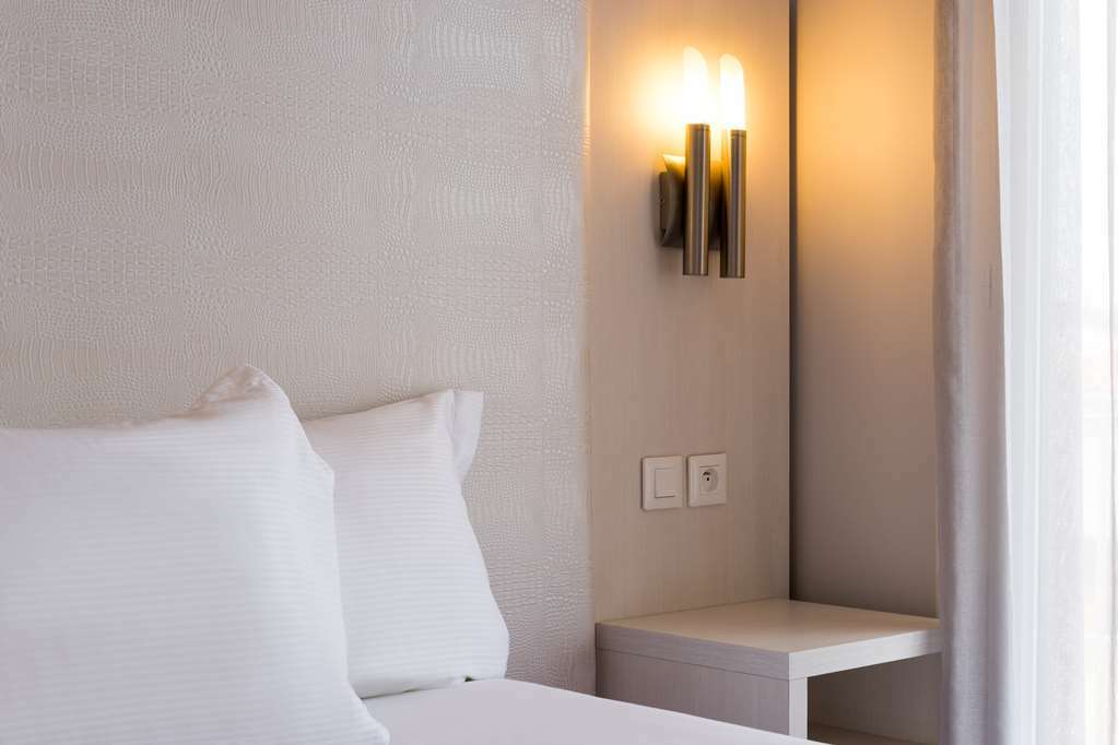 Hotel The Originals Perpignan Sud Le Grillon D'Or Le Boulou Kamer foto